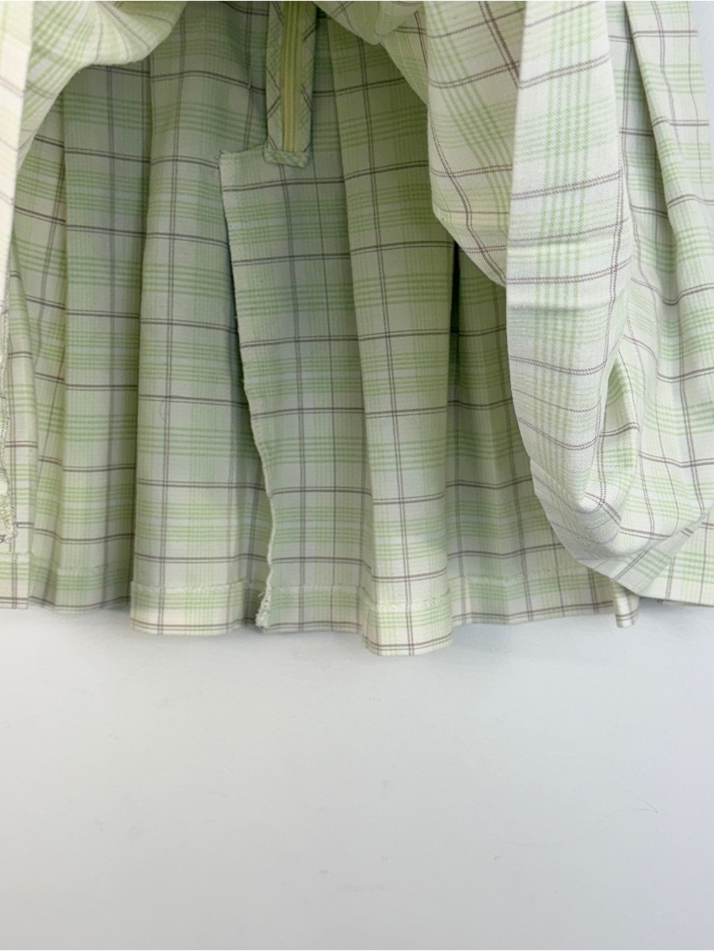 Aritzia Sunday Best OLIVE micro mini pleated skirt mint green ecru taupe 00 - Picture 10 of 14